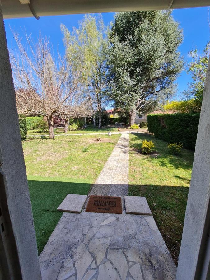Les Cedres Bleus Bed and Breakfast Saint-Medard-de-Mussidan Εξωτερικό φωτογραφία