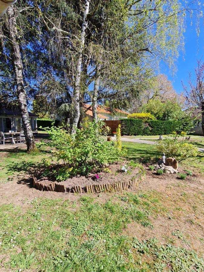 Les Cedres Bleus Bed and Breakfast Saint-Medard-de-Mussidan Εξωτερικό φωτογραφία