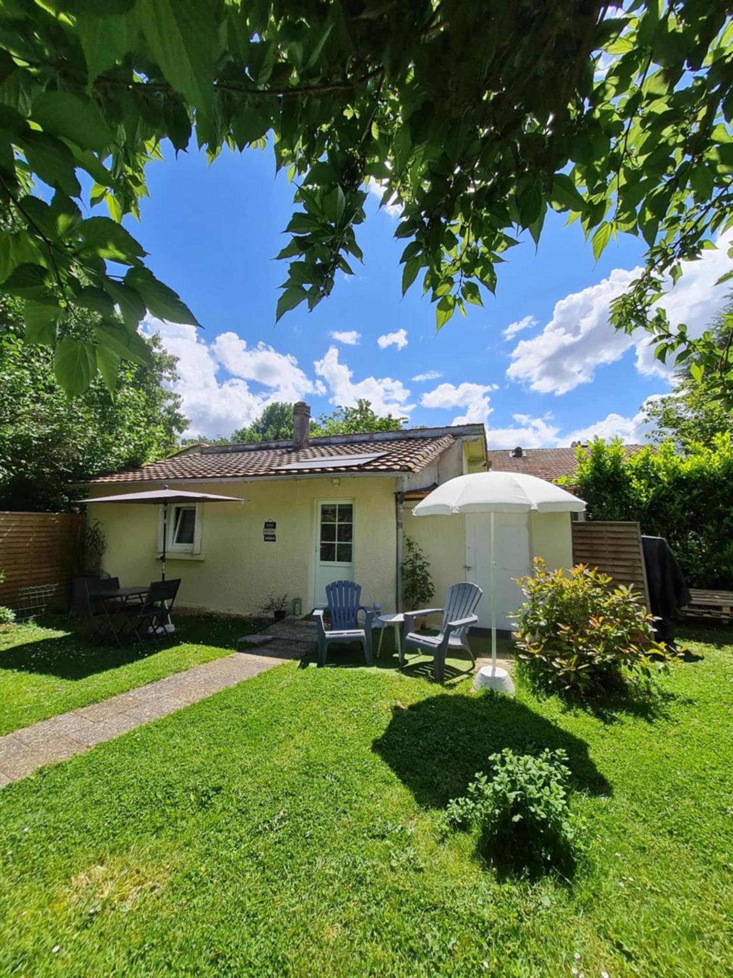 Les Cedres Bleus Bed and Breakfast Saint-Medard-de-Mussidan Εξωτερικό φωτογραφία